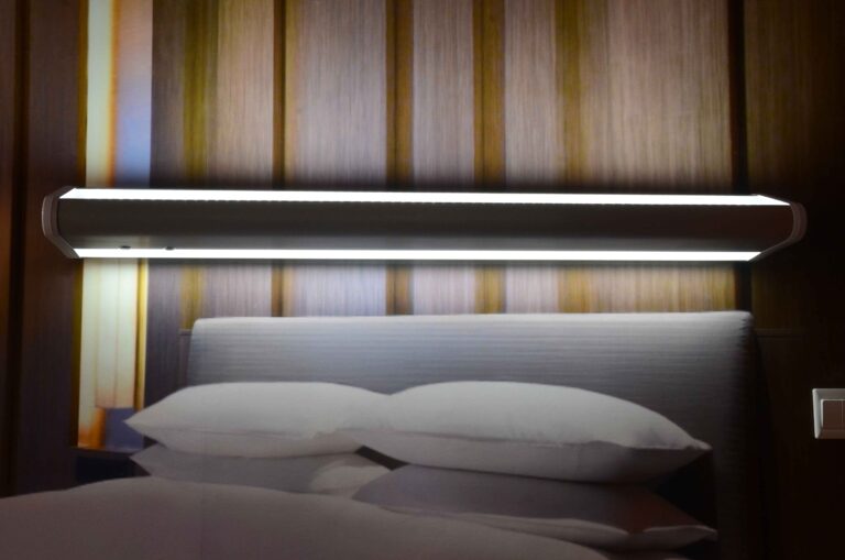 HL-A009 — Hotel Bedside Up/Down Linear Profile Case Study