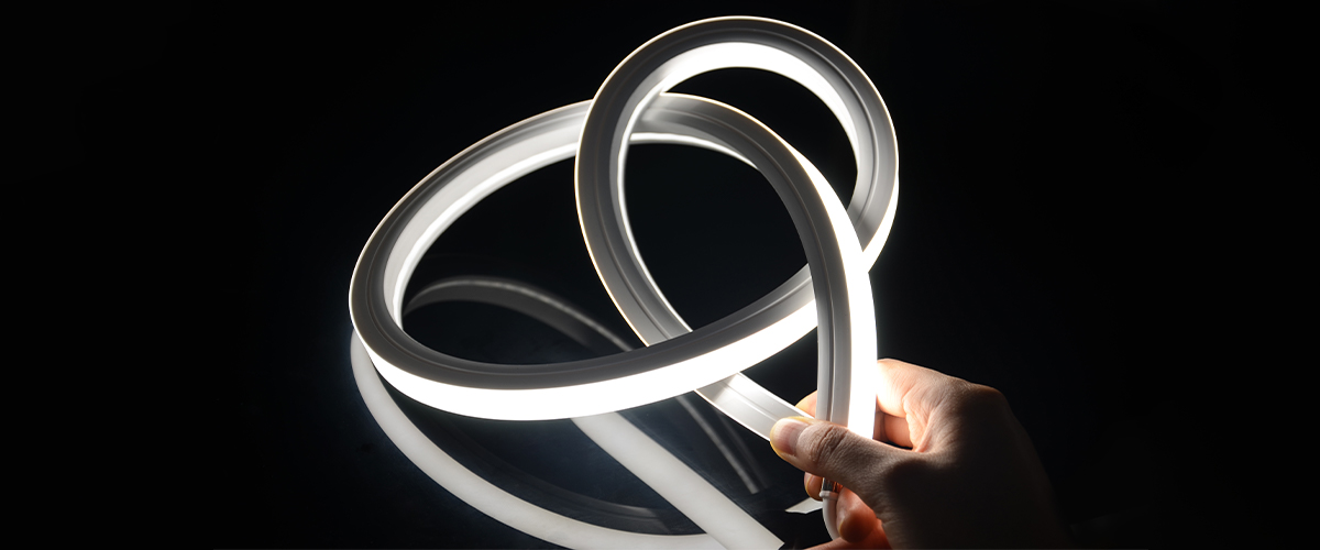 A 3D-bend silicone neon following a curve in more than one plane